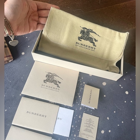 Burberry wallet - Picture 5 of 6